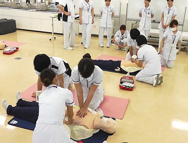 看護学科 保健医療技術学部 学部 大学院 佛教大学 看護学科 保健医療技術学部 学部 大学院 佛教大学