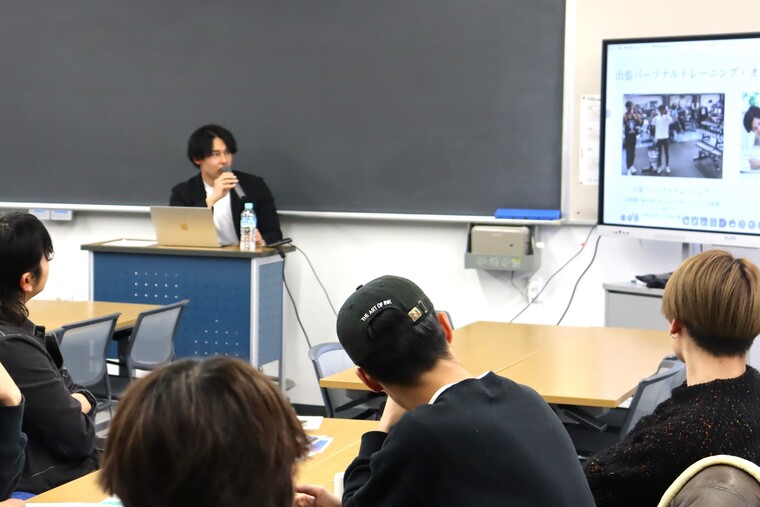 「行動すれば出会いやチャンスがある」と話す百武さん