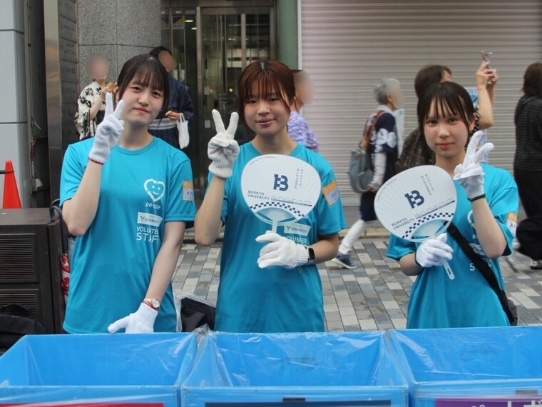 学生ボランティア室のスタッフたち