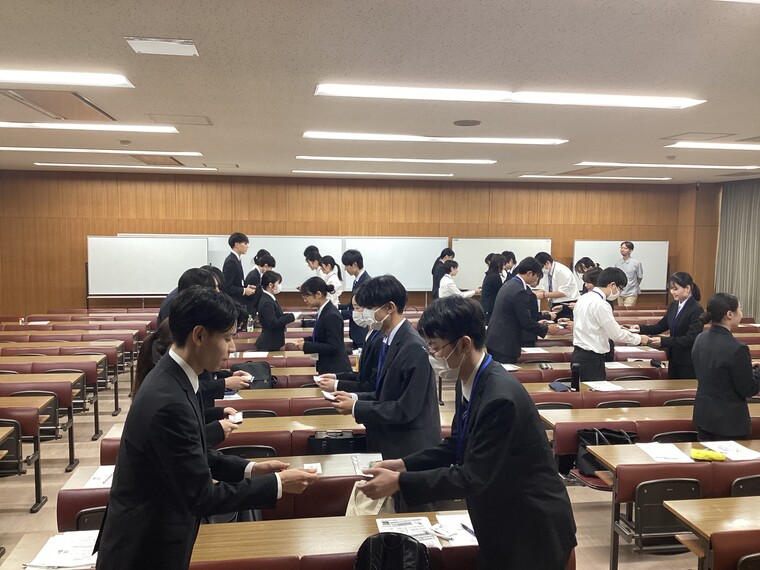 〈午後の部〉
名刺交換（渡し方・受け方）
