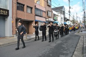 吹奏楽部が京都市消防局放火防止パレードおよび防火コンサートにて演奏